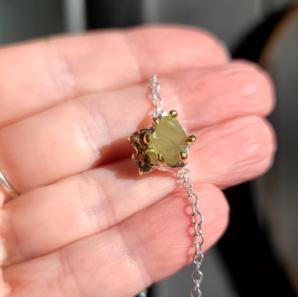 Large 10k RAW Natural Aquamarine & Peridot sterling & gold bracelet 8" - Picture 6 of 8